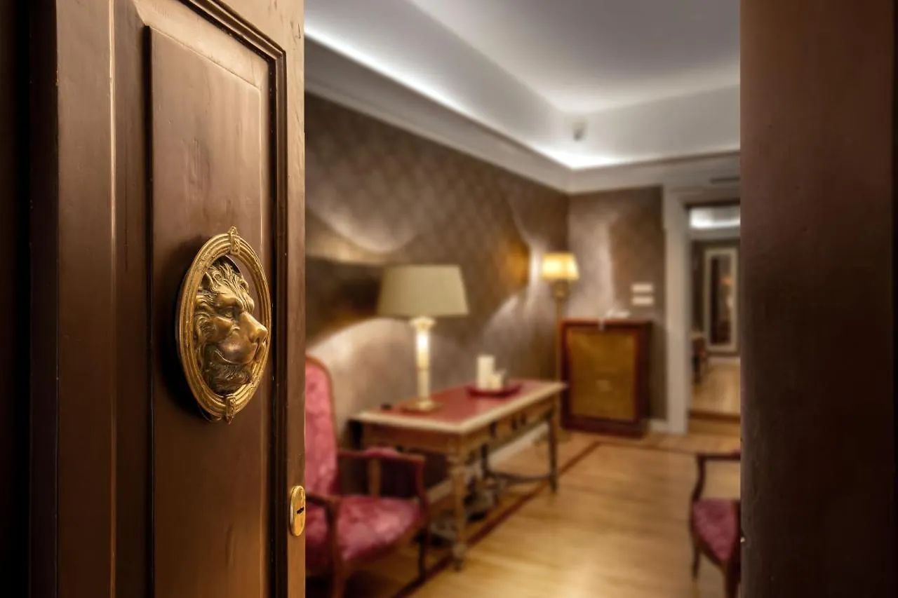 Residenza Frattina Hotel Rome