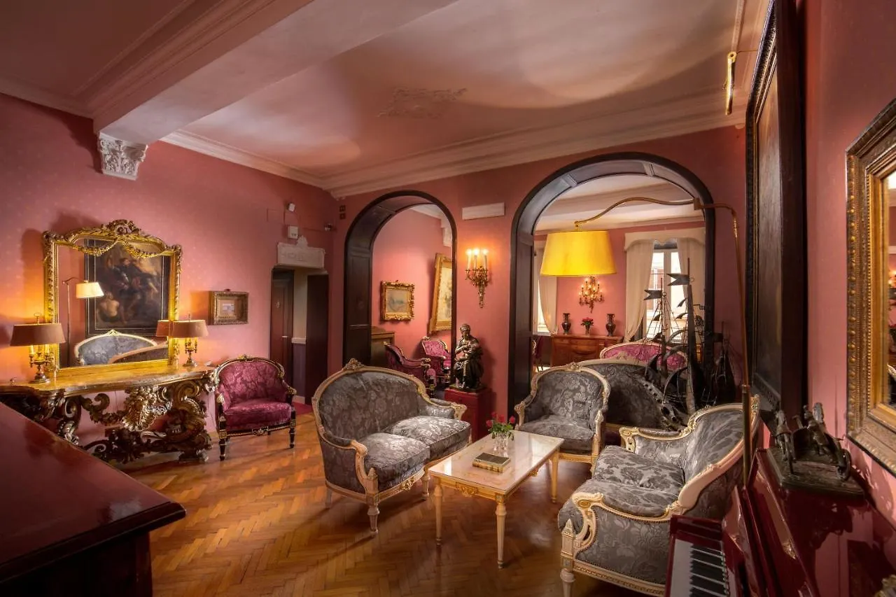 Residenza Frattina Otel Roma Konukevi