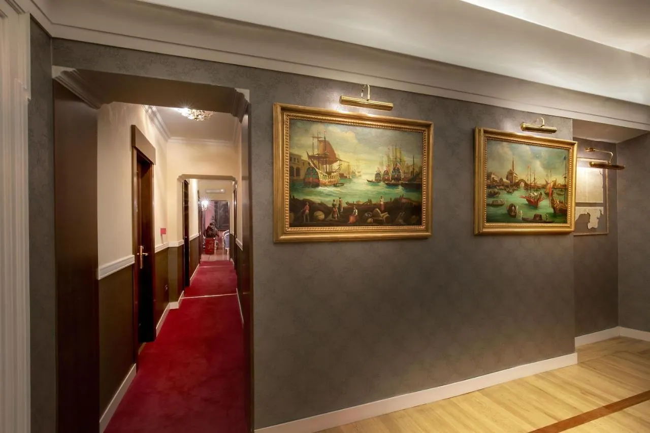 ** Konukevi Residenza Frattina Otel Roma İtalya