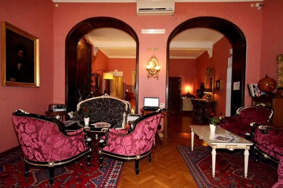 Residenza Frattina Otel Roma İtalya